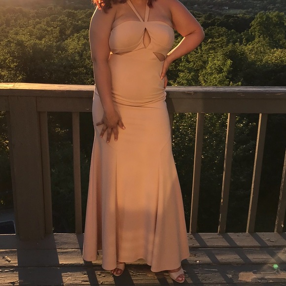 AIDAN BY AIDAN MATTOX Dress in Blush Pink - Picture 3 of 6